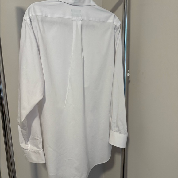 IZOD Men's White Dress Shirt - Picture 4 of 4